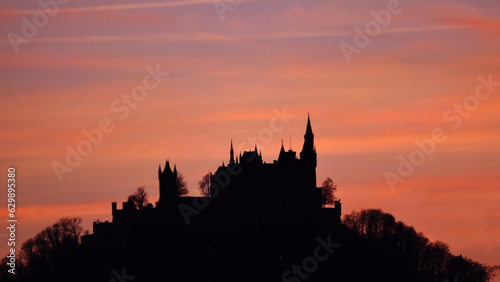 Burg Hohenzollern im Sonnenuntergang © Lukas