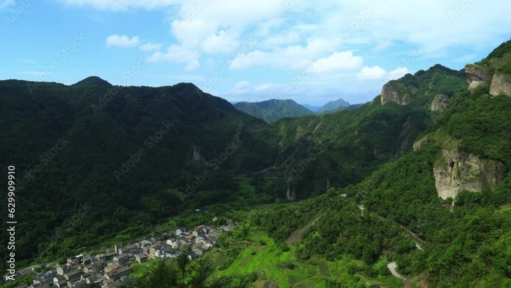 Time lapse of yandang mountain, it was named a world Geopark.Known at home and abroad for its unique peaks, rocks, waterfalls and ancient caves. Time lapse of yandang mountain, it was named a world Geopark.Known at home and abroad for its unique peaks, rocks, waterfalls and ancient caves.