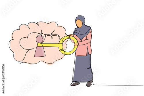 Single continuous line drawing Arabian businesswoman put key into brain. Open minded personality. Mental health care, psychology. healthy soul. Dynamic one line draw graphic design vector illustration