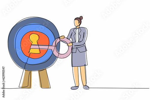 Single one line drawing businesswoman put key into bullseye target. Accuracy and unlock business success. Career or goal. Secret for success in work. Continuous line design graphic vector illustration