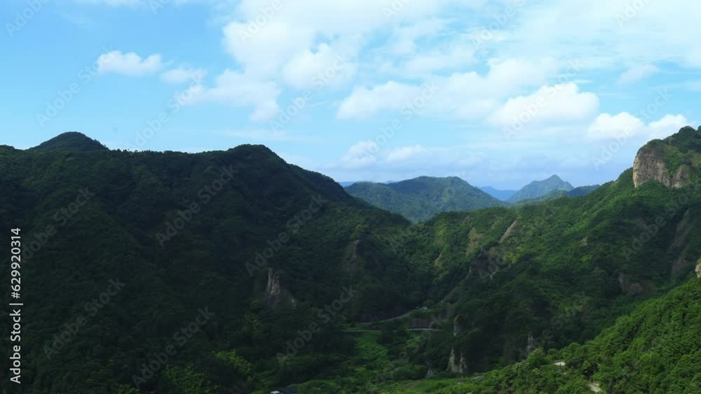 Time lapse of yandang mountain, it was named a world Geopark.Known at home and abroad for its unique peaks, rocks, waterfalls and ancient caves. Time lapse of yandang mountain, it was named a world Geopark.Known at home and abroad for its unique peaks, rocks, waterfalls and ancient caves.