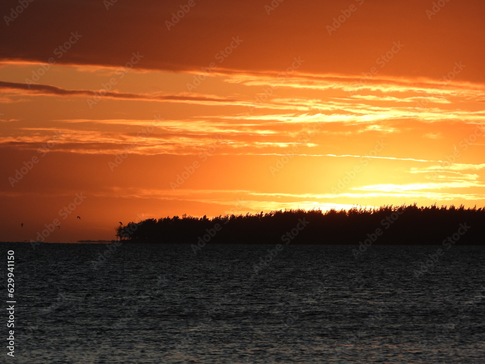 Naklejka premium Sunset Mauritius Island