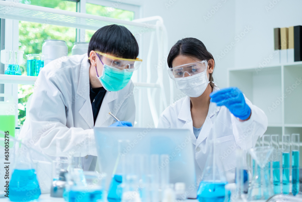 Scientists are working and brainstorming in laboratory. Concept of chemistry, biotechnology, analysis and innovation laboratory. Team work of researchers. Experiment of substances and medicine. Scientists are working and brainstorming in laboratory. Concept of chemistry, biotechnology, analysis and innovation laboratory. Team work of researchers. Experiment of substances and medicine.