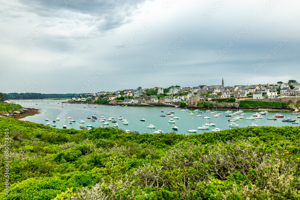Unterwegs zum Leuchtturm Phare de Kermorvan in der wunderschönen Bretagne bei Le Conquet - Frankreich Unterwegs zum Leuchtturm Phare de Kermorvan in der wunderschönen Bretagne bei Le Conquet - Frankreich