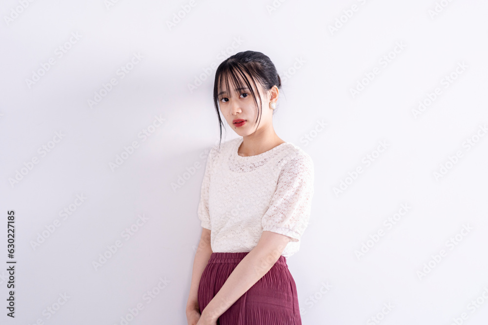 爽やかな若い女性 爽やかな若い女性