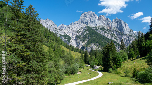 Blick auf die Mühlsturzhörner im Klausbachtal in der Ramsau im Berchtesgadener Land, Oberbayern, Bayern, Deutschland