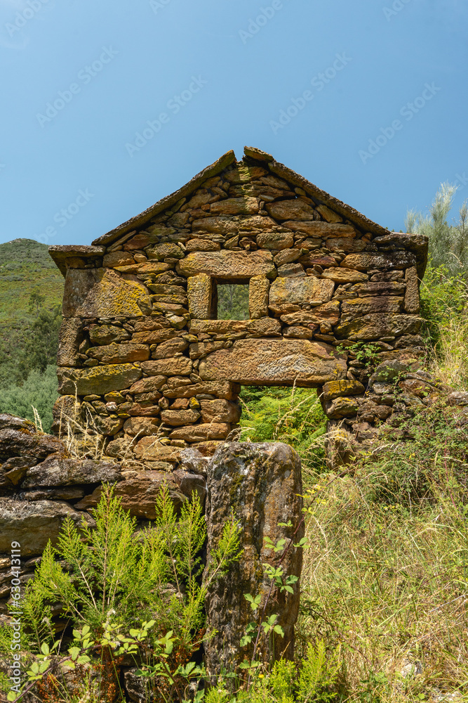 Ruins of an old house in the green valley of albergaria da Serra, Portugal. Ruins of an old house in the green valley of albergaria da Serra, Portugal.