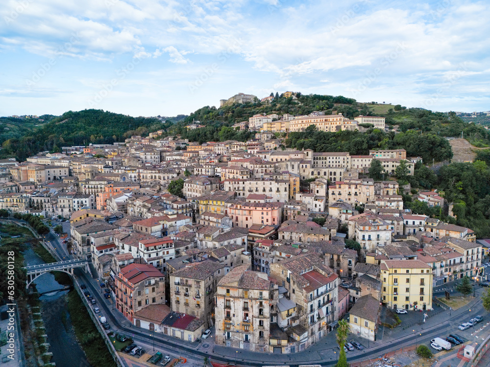 Obraz premium Aerial view of the beautiful old city of Cosenza and the medieval castle, in the region of Calabria, Italy.
