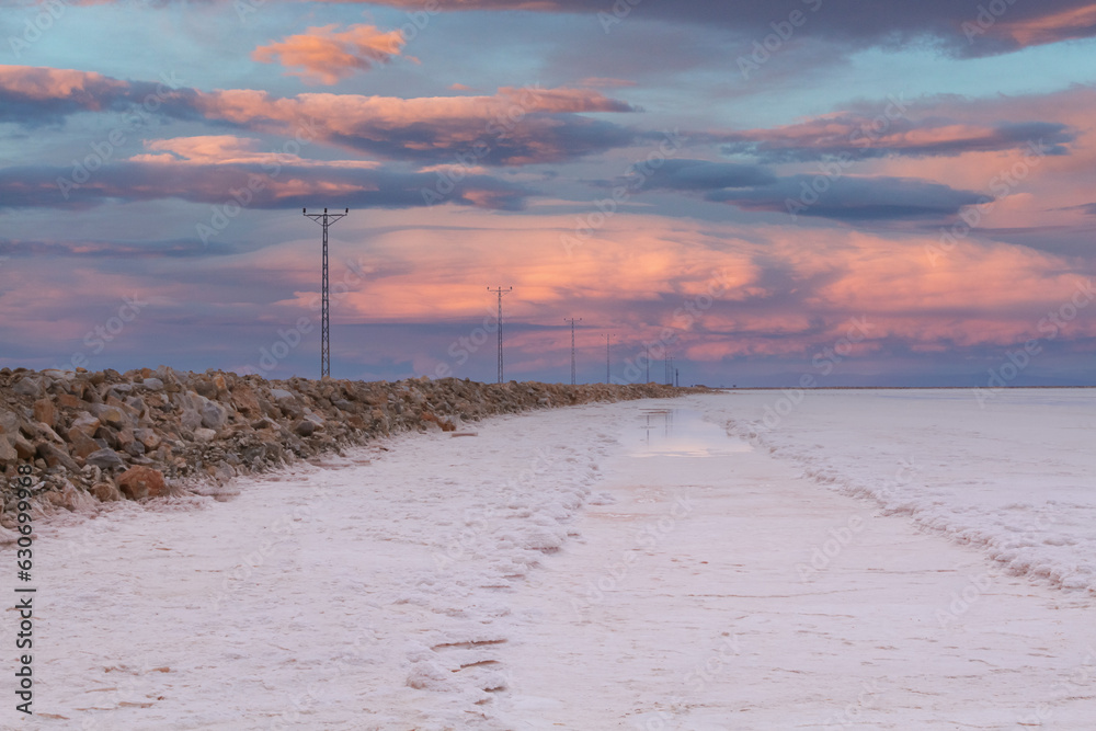 Salt Lakein Turk, is a saline lake occupying a huge area in the arid central plateau of Turkey, neighboring also Nigde and Ankara provinces. Salt Lakein Turk, is a saline lake occupying a huge area in the arid central plateau of Turkey, neighboring also Nigde and Ankara provinces.