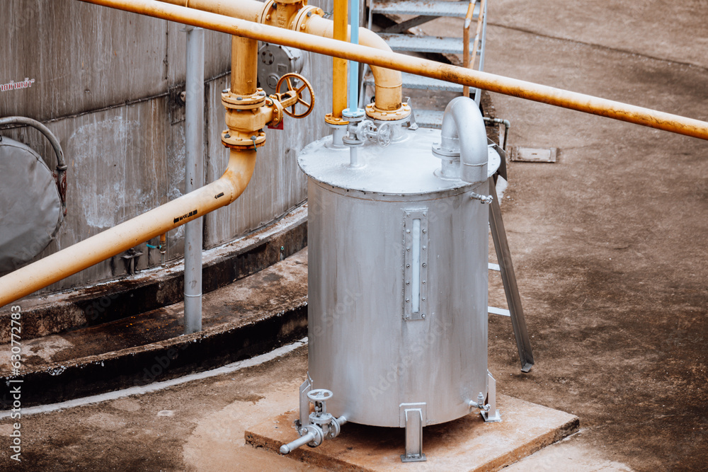 Tank oil refinery plant and storage white tank steel long pipes and pipe elbow oil Tank oil refinery plant and storage white tank steel long pipes and pipe elbow oil