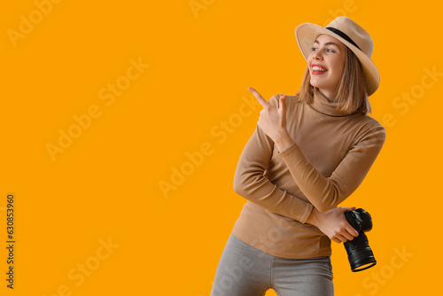 Female photographer with pr...