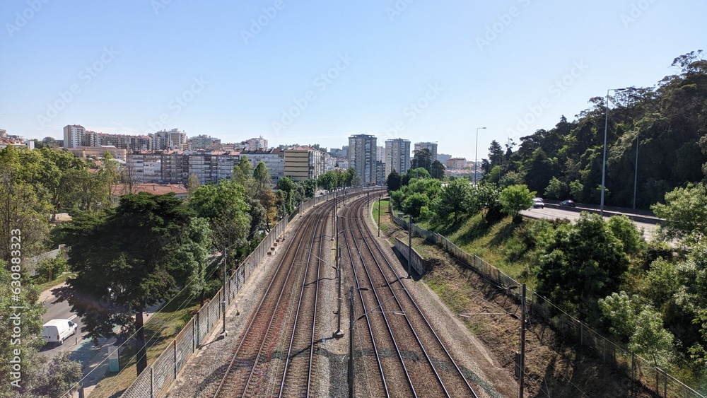 Many railways run along the outskirts of the city of Lisbon