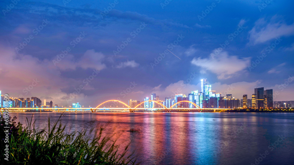 night scenes of  the Fuyuan Bridge in Changsha
