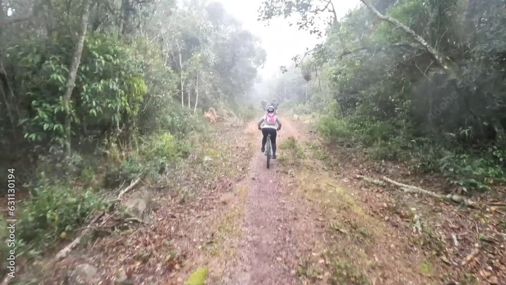 Serra do Japi Mountain Biking: Adrenaline and Stunning Views. Fluid Footage - GoPro - 4k - Helmet view (POV) Serra do Japi Mountain Biking: Adrenaline and Stunning Views. Fluid Footage - GoPro - 4k - Helmet view (POV)