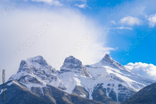 Landscape of rocky snowy mountains in Canmore, Canada © Joseph Richardson/Wirestock Creators