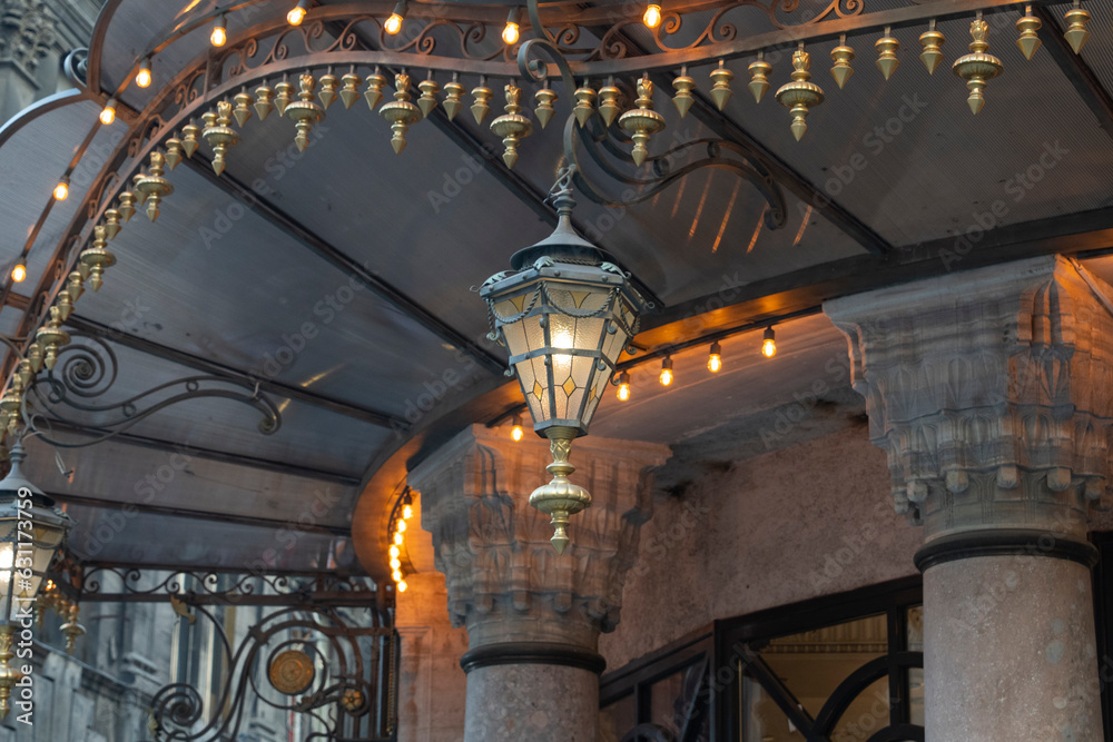 Fototapeta premium Colorful Grand Bazaar Photos, Grand Bazaar (Kapalicarsi) Eminonu, Fatih Istanbul, Turkey (Turkiye)