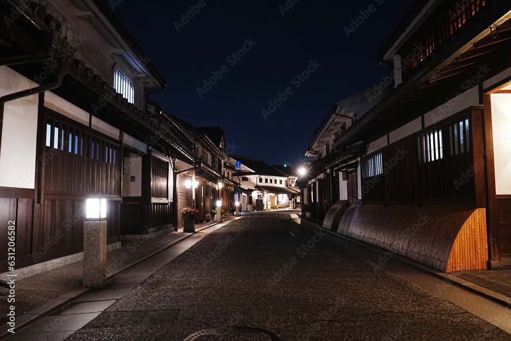 Night View of Bikan Historical Area, Old Japanese Town in Okayama, Japan - 日本 岡山 倉敷 美観地区 伝統的な街並み 夜景