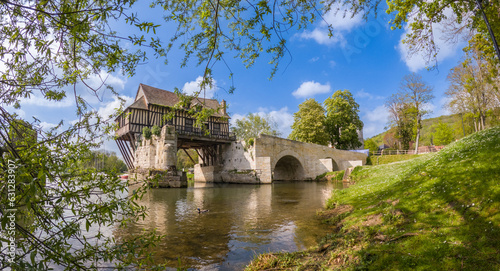 Le vieux pont de Vernon