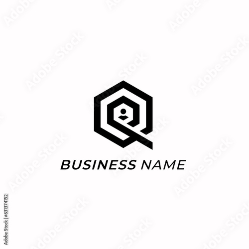 design logo combine letter Q and hexagon