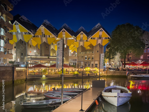 Oude Haven und Kubushäuser bei Nacht