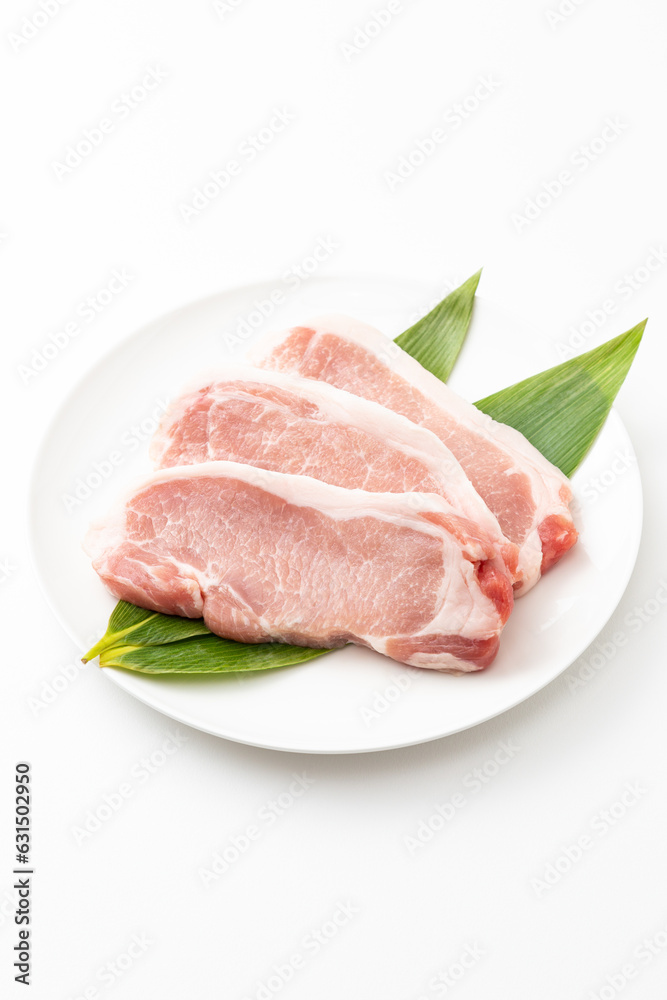 白背景に豚ロース肉