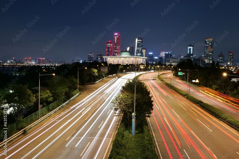 Fototapeta premium 나이트, 도시, 교통, 길거리, 간선도로, 거리, 라이트, 도시, 도시 풍경, 도심, 스카이 라인, car, 건물, 건축, 중국, 교통, 모션, 오늘밤, 기업, 석양, 건물, 마천루, 속도, 홍