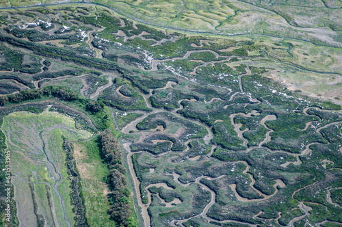 vallée de la rance vue d'avion en France