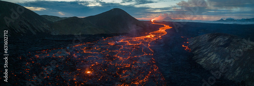 Tableau sur toile Aerial Panoramic view of Volcano Eruption, Litli-Hr?tur Hill.