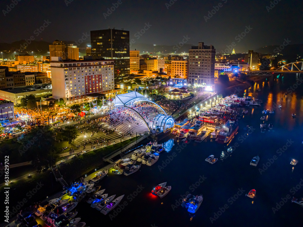 Obraz premium City of Stars: A Mesmerizing Nighttime Voyage