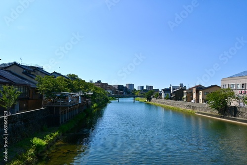 金沢、浅野川 © mer_tresor