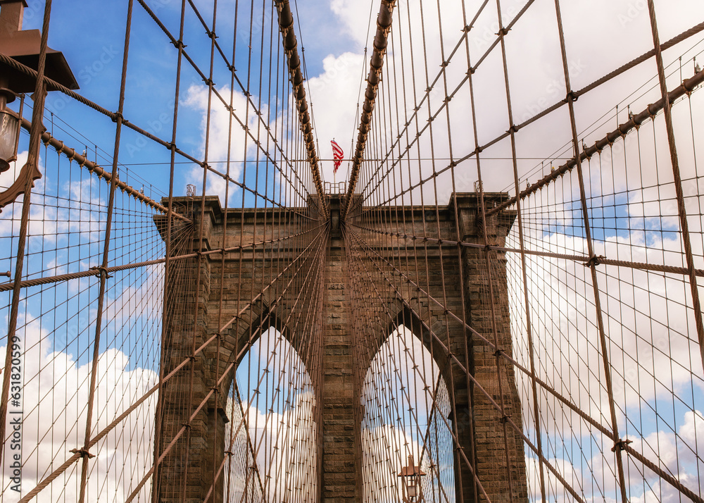 Fototapeta premium Brooklyn Bridge Elegance - New York City Icon