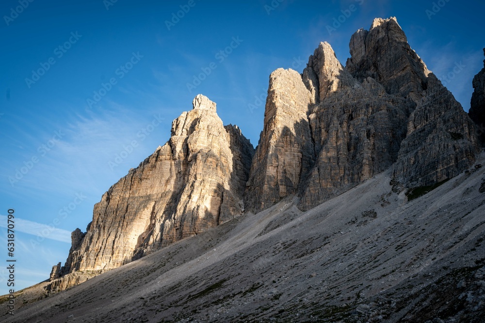 dolomiten ,berge Italien Sonnenstern ,wolken ,Sonne, Tal ,Südtirol, Alpin ,3 Zinnen , tre cime , Sonnenaufgang