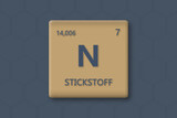 Stickstoff. Abkuerzung: N. Chemisches Element des Periodensystems. Blauer Text innerhalb eines goldenen Rechtecks auf blauem Hintergrund.