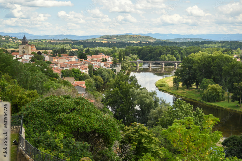La ville de Pont-du-Chateau en Auvergne en France