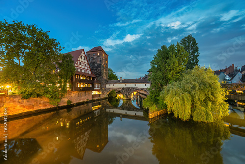 Obraz na płótnie Nuremberg (Nurnberg) Germany, night city skyline at Wasserturm and Pegnitz River view from Max Bridge w salonie