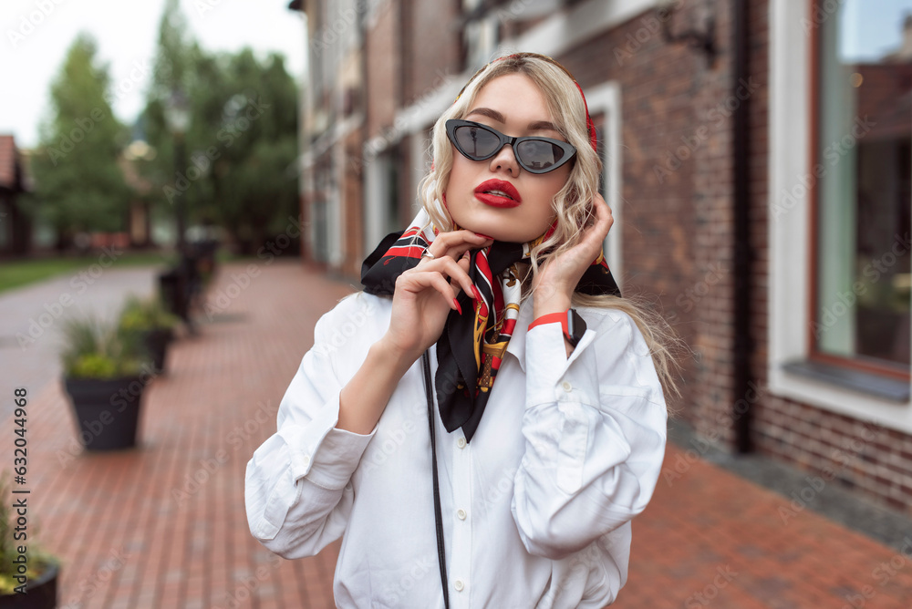 Autumn with a blonde in the old town