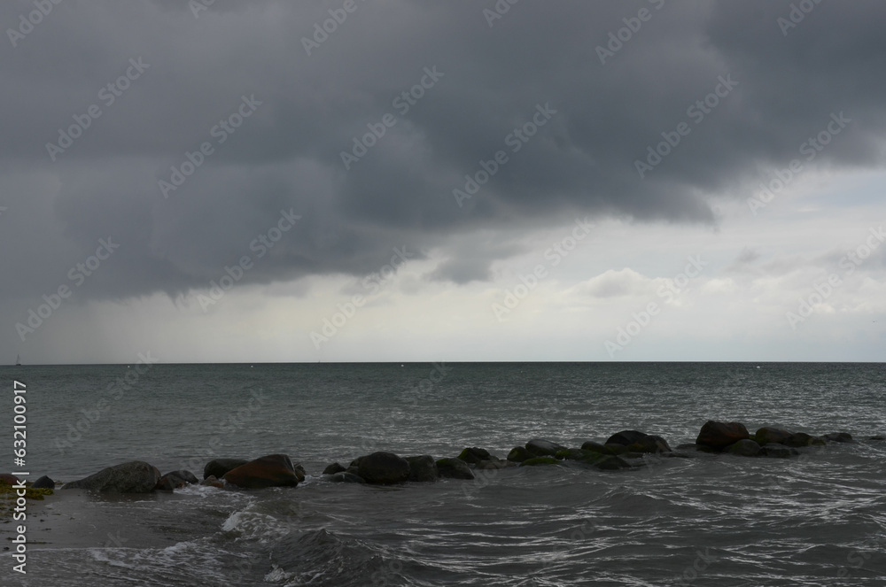 Schwarze Wolken über der Ostsee Schwarze Wolken über der Ostsee