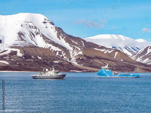 Ships in Longyearbyen