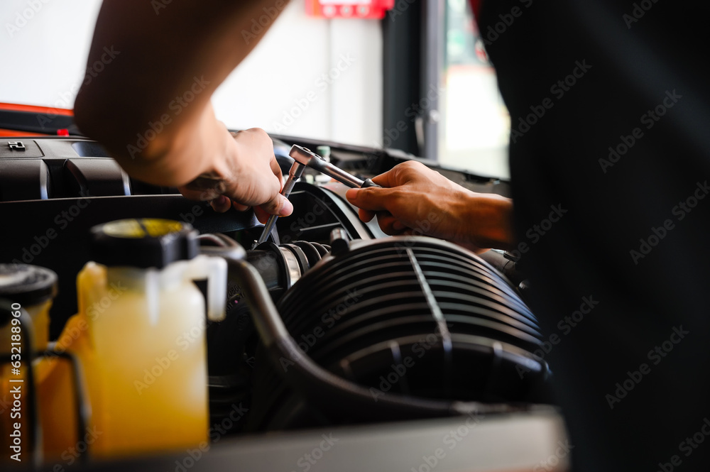 Car Maintenance and Repair, Expert Car Maintenance Service, Mechanic