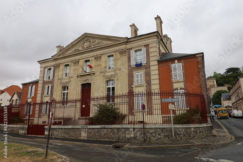 Le palais de justice, vu de l'exterieur, ville de Dreux, département de l'Eure et Loir, France