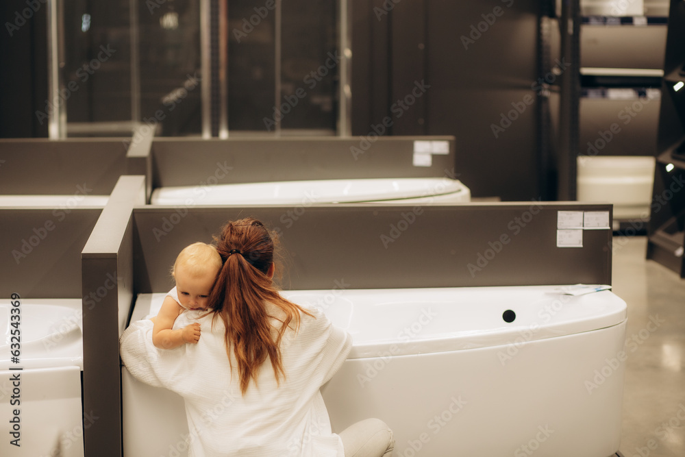a young mother chooses a bath to go home a young mother chooses a bath to go home
