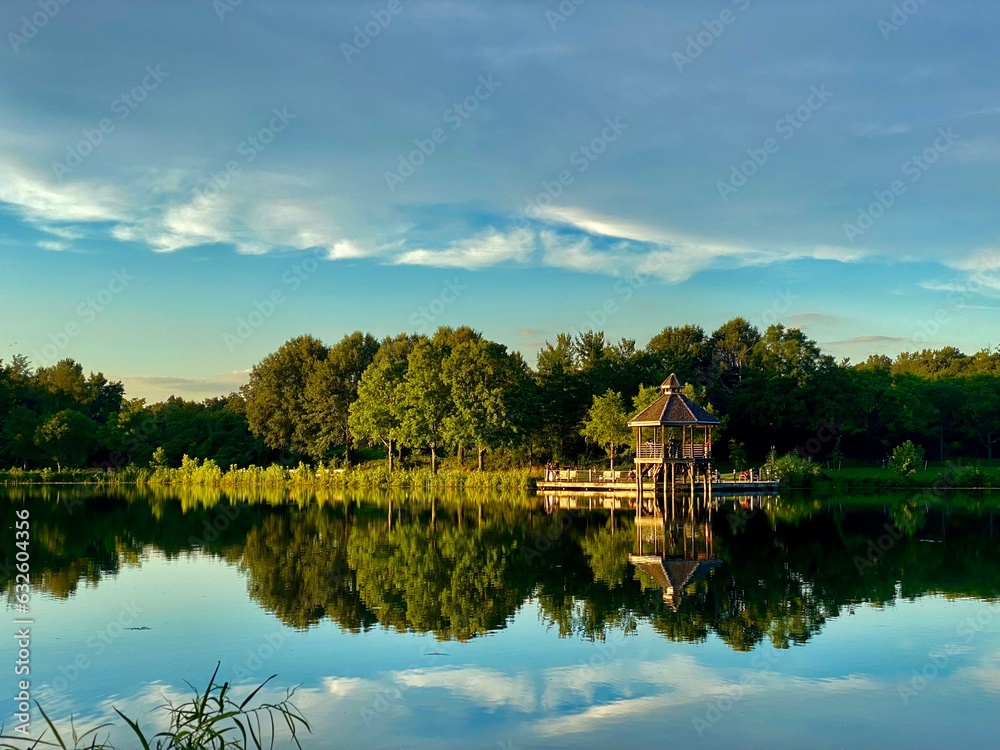 Fototapeta premium Pavilion on the lake