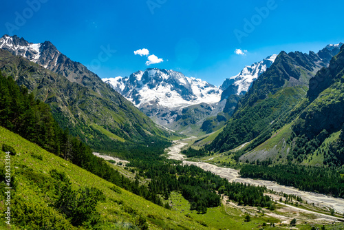 swiss mountains in the summer © Arken