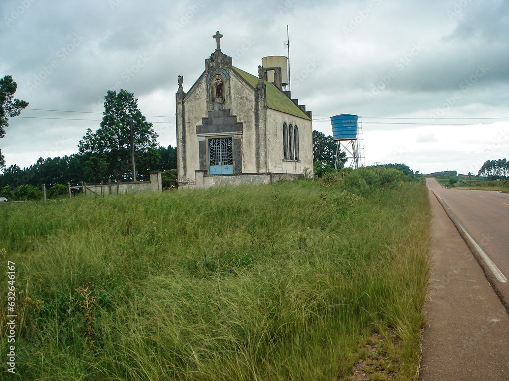 Fototapeta premium church in the countryside