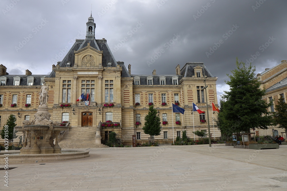 L'hôtel de ville, vue de l'extérieur, ville de Evreux, département de l'Eure, France