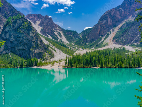 Fototapeta Naklejka Na Ścianę i Meble -  Pragser Wildsee - Lago di Braies Südtirol