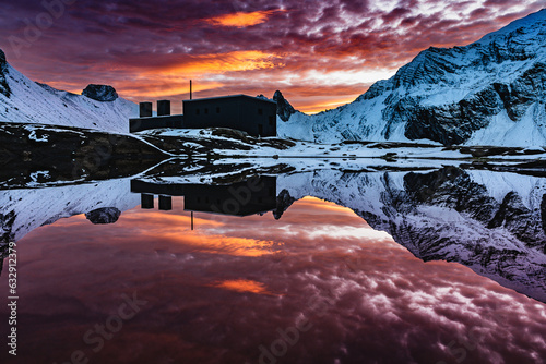 Bergspiegelung Sonnenaufgang Nüschenstock  photo