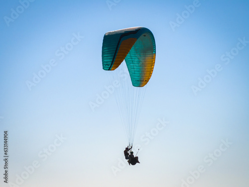 Parapentes au dessus de la dune du Pyla Photo en drone