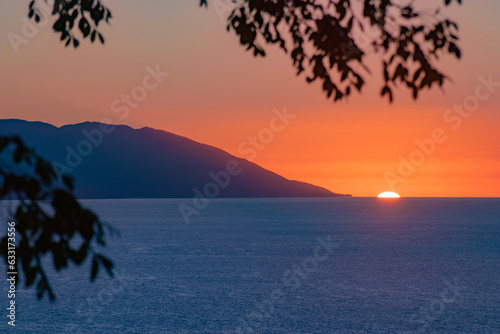 Fototapeta Naklejka Na Ścianę i Meble -  Puerto Vallarta sunset at the mountains