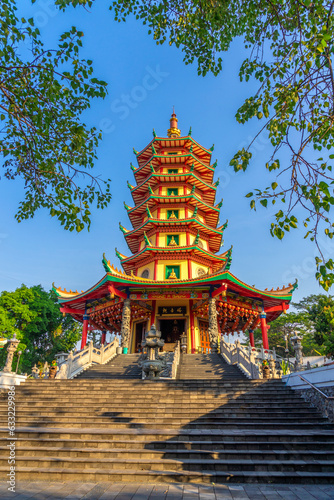 Vihara Buddhagaya Watugong, Pagoda Avalokitesvara, Semarang